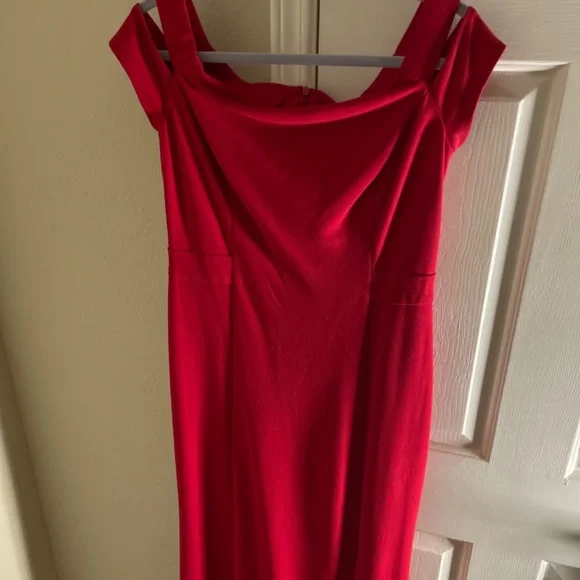 Lady In Red - Picture 3 of 3